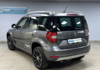 Подержанный автомобиль Skoda Yeti 2018 года (7 фото)