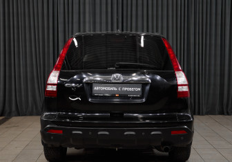 Подержанный автомобиль Honda CR-V 2008 года (5 фото)