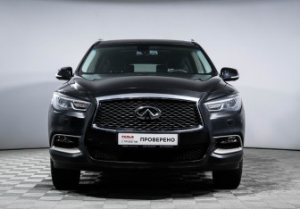 Подержанный автомобиль Infiniti QX60 2017 года (2 фото)