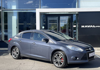 Подержанный автомобиль Ford Focus Sedan 2011 года (3 фото)