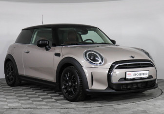 Подержанный автомобиль MINI Hatch 2021 года (3 фото)