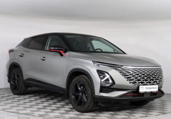 Подержанный автомобиль Omoda C5 2023 года (3 фото)
