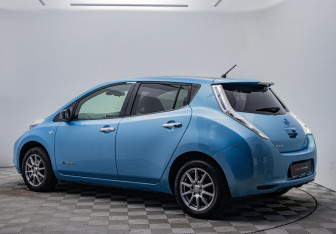 Подержанный автомобиль Nissan Leaf 2016 года (3 фото)