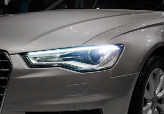 Подержанный автомобиль Audi A6 Sedan 2015 года (20 фото)