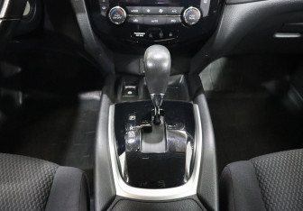 Подержанный автомобиль Nissan Qashqai 2020 года (18 фото)