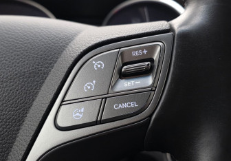 Подержанный автомобиль Hyundai Santa Fe 2014 года (16 фото)