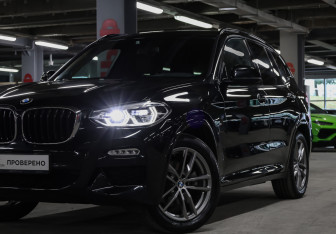 Подержанный автомобиль BMW X3 2019 года (22 фото)