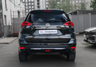 Подержанный автомобиль Nissan X-Trail 2022 года (5 фото)