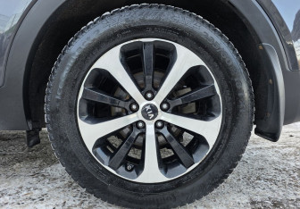Подержанный автомобиль Kia Sorento 2017 года (21 фото)
