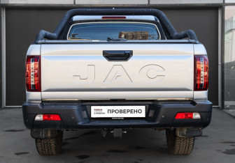 Подержанный автомобиль JAC T9 2024 года (5 фото)