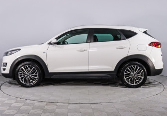 Подержанный автомобиль Hyundai Tucson 2019 года (3 фото)