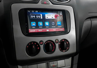 Подержанный автомобиль Ford Focus Sedan 2009 года (13 фото)
