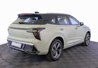 Новый Hongqi HS3 2025 (2 фото)