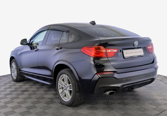 Подержанный автомобиль BMW X4 2017 года (7 фото)