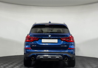 Подержанный автомобиль BMW X3 2018 года (4 фото)