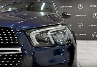 Подержанный автомобиль Mercedes-Benz GLE 2019 года (17 фото)