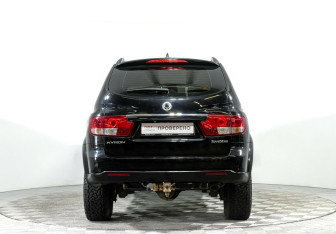 Подержанный автомобиль SsangYong Kyron 2013 года (6 фото)