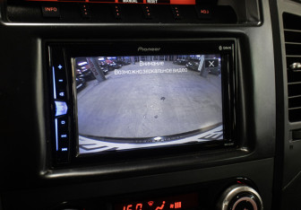 Подержанный автомобиль Mitsubishi Pajero 2014 года (17 фото)