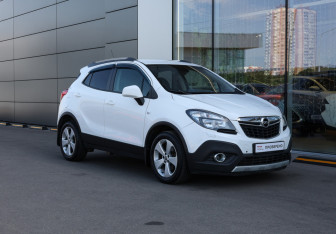 Подержанный автомобиль Opel Mokka 2014 года (3 фото)