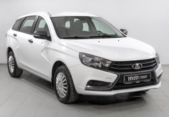 Подержанный автомобиль LADA (ВАЗ) Vesta Wagon 2020 года (3 фото)