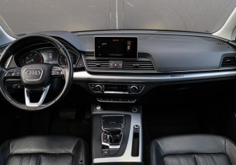 Подержанный автомобиль Audi Q5 2019 года (11 фото)