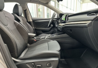 Новый Skoda Octavia Liftback 2025 (14 фото)