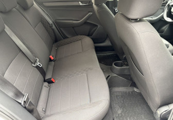 Подержанный автомобиль Skoda Rapid Liftback 2020 года (11 фото)