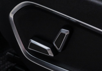 Подержанный автомобиль Geely Atlas Pro 2022 года (14 фото)