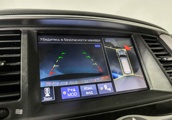 Подержанный автомобиль Infiniti QX80 2018 года (25 фото)