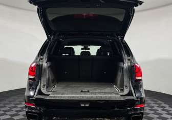 Подержанный автомобиль BMW X5 2014 года (9 фото)