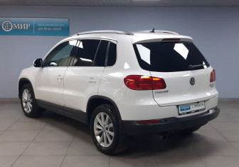 Подержанный автомобиль Volkswagen Tiguan 2013 года (7 фото)