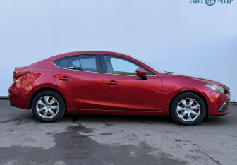 Подержанный автомобиль Mazda 3 Sedan 2013 года (4 фото)