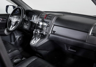 Подержанный автомобиль Honda CR-V 2007 года (9 фото)