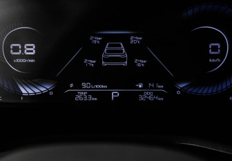 Подержанный автомобиль Geely Emgrand 2023 года (10 фото)
