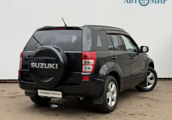Подержанный автомобиль Suzuki Grand Vitara 2008 года (5 фото)
