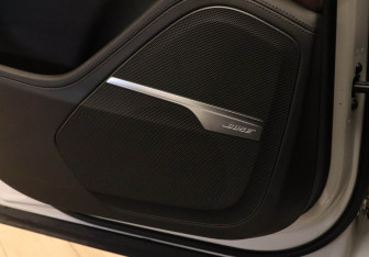 Подержанный автомобиль Audi Q7 2016 года (25 фото)