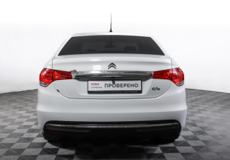 Подержанный автомобиль Citroen C4 Sedan 2014 года (6 фото)