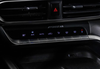 Подержанный автомобиль Changan UNI-T 2023 года (17 фото)