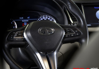 Подержанный автомобиль Infiniti QX50 2019 года (13 фото)