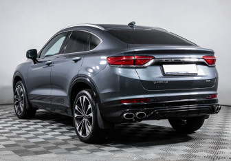 Подержанный автомобиль Geely Tugella 2023 года (7 фото)