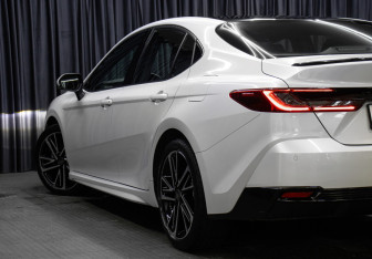 Новый Toyota Camry Sedan 2024 (28 фото)