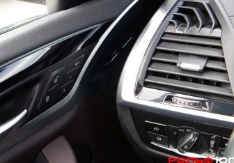 Подержанный автомобиль BMW X3 2019 года (22 фото)