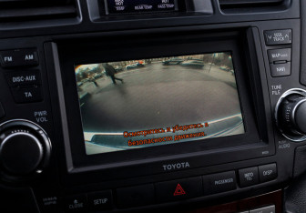 Подержанный автомобиль Toyota Highlander 2011 года (16 фото)