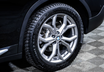 Подержанный автомобиль BMW X4 2019 года (14 фото)