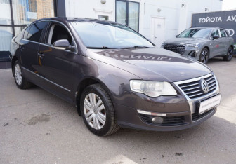 Подержанный автомобиль Volkswagen Passat Sedan 2008 года (3 фото)