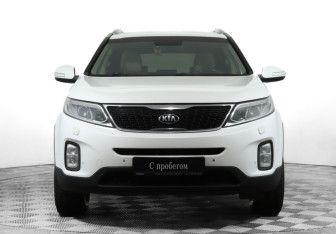 Подержанный автомобиль Kia Sorento 2012 года (2 фото)