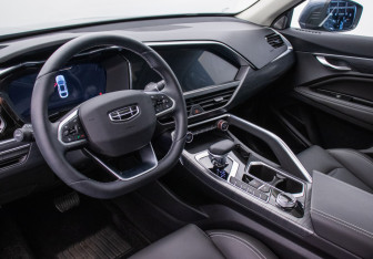 Подержанный автомобиль Geely Tugella 2023 года (9 фото)