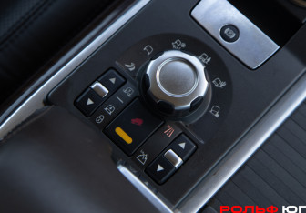 Подержанный автомобиль Land Rover Range Rover Sport 2010 года (17 фото)