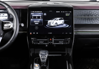 Подержанный автомобиль GAC M8 2023 года (18 фото)