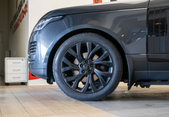 Подержанный автомобиль Land Rover Range Rover 2019 года (32 фото)